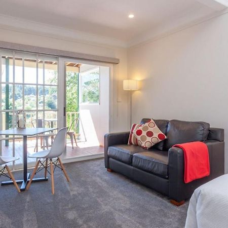 ديلسفورد Balconies Lakeside - Studio Apartment 2 المظهر الخارجي الصورة